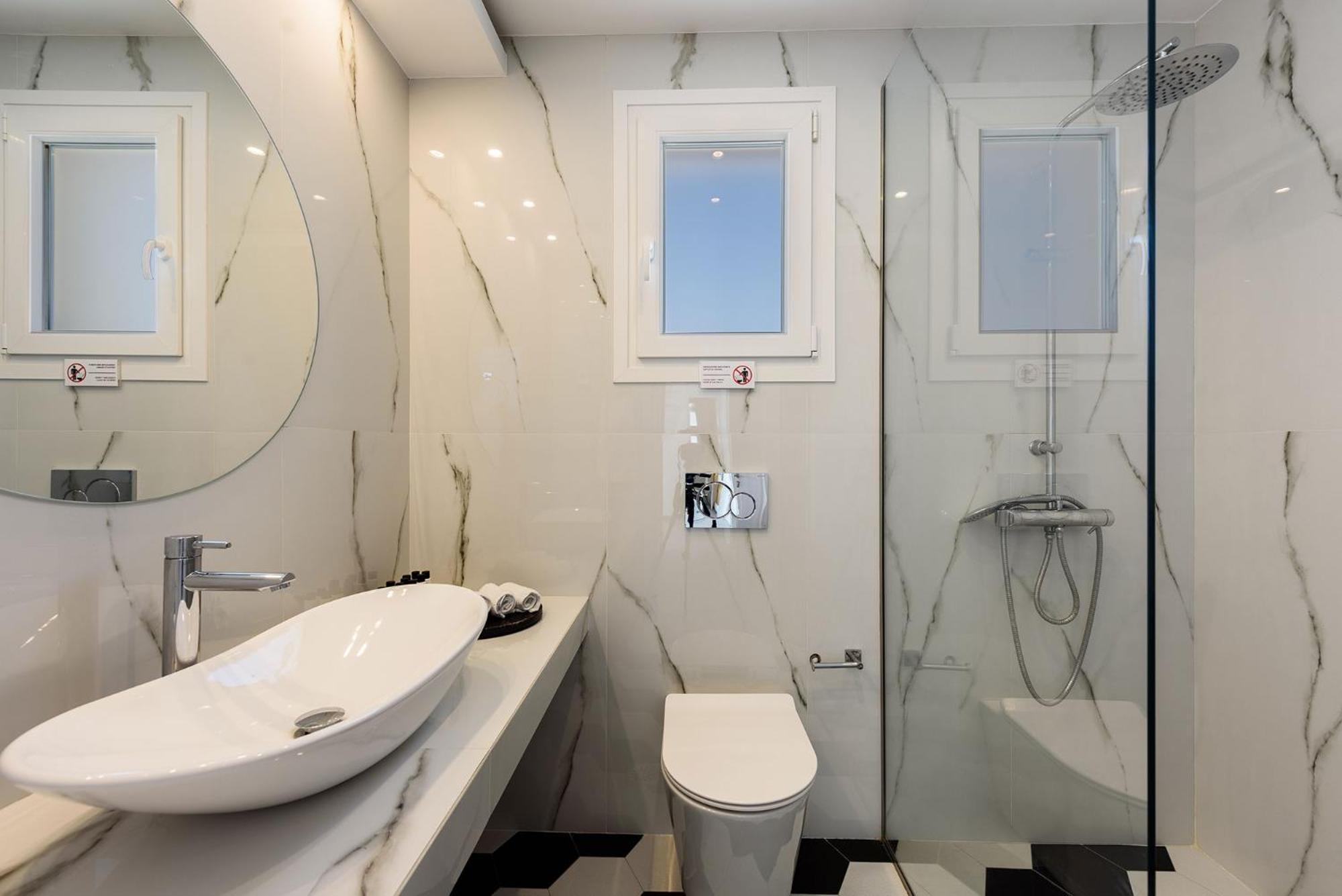 Helen Beach Front Luxury Villas Kastraki  Exterior photo